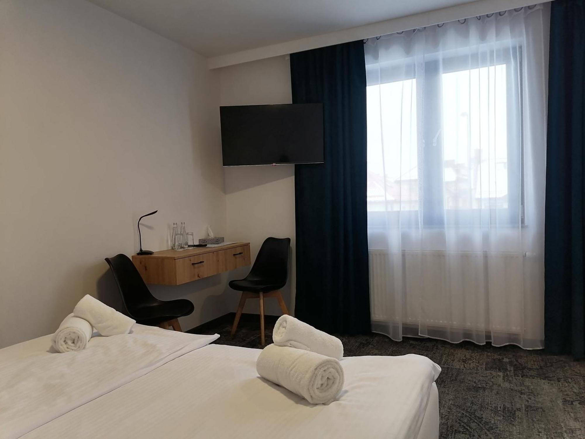 Pokoje Hotelowe Lupus Gołdap Exterior foto