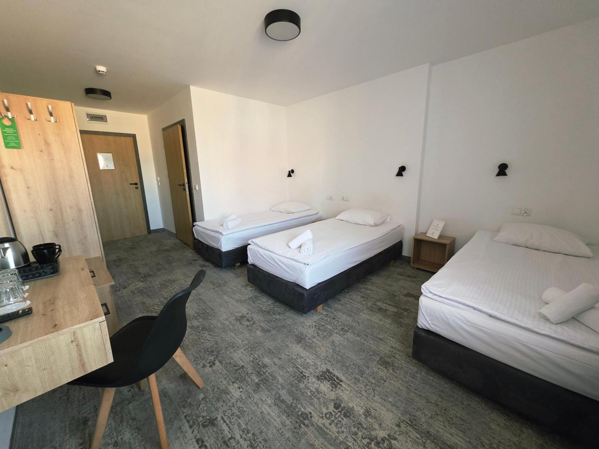Pokoje Hotelowe Lupus Gołdap Exterior foto